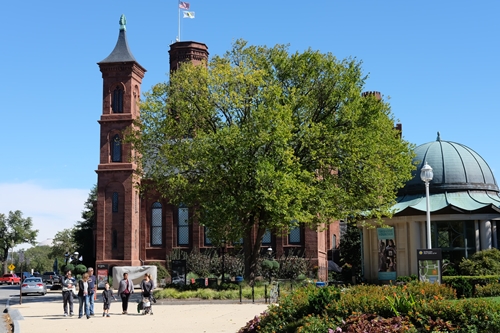Smithsonian Castle