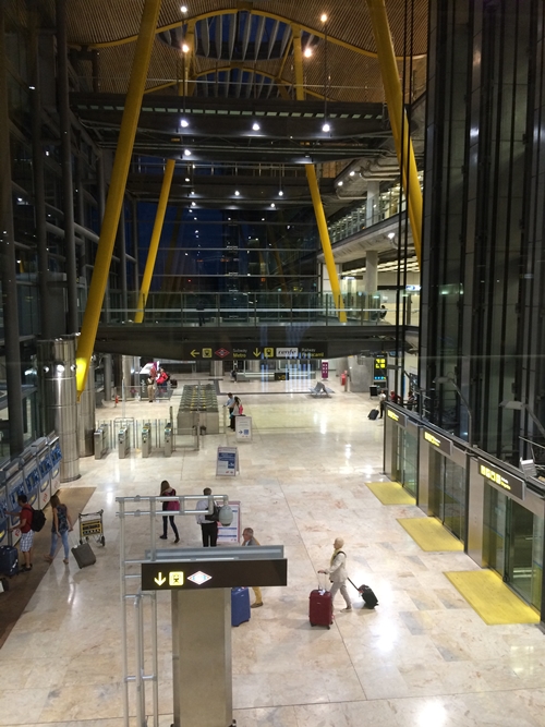 สนามบินมาดริด สเปน