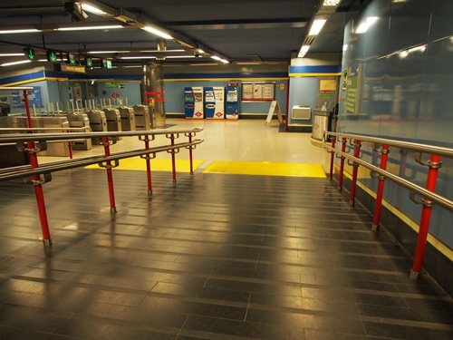 สถานีรถไฟในมาดริดสีสันน่ารักจัง