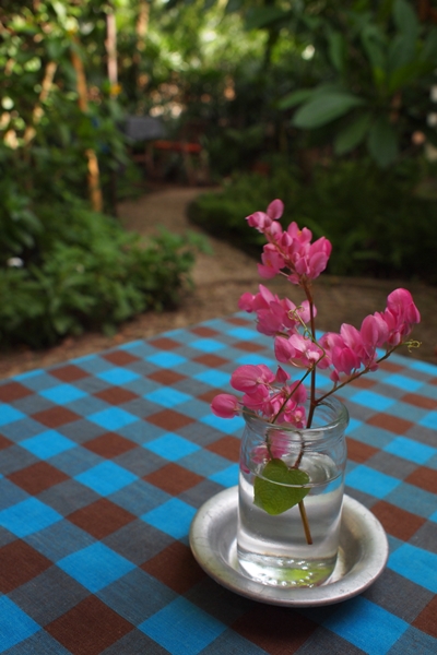 J: Weung Malai (เวิ้งมาลัย)