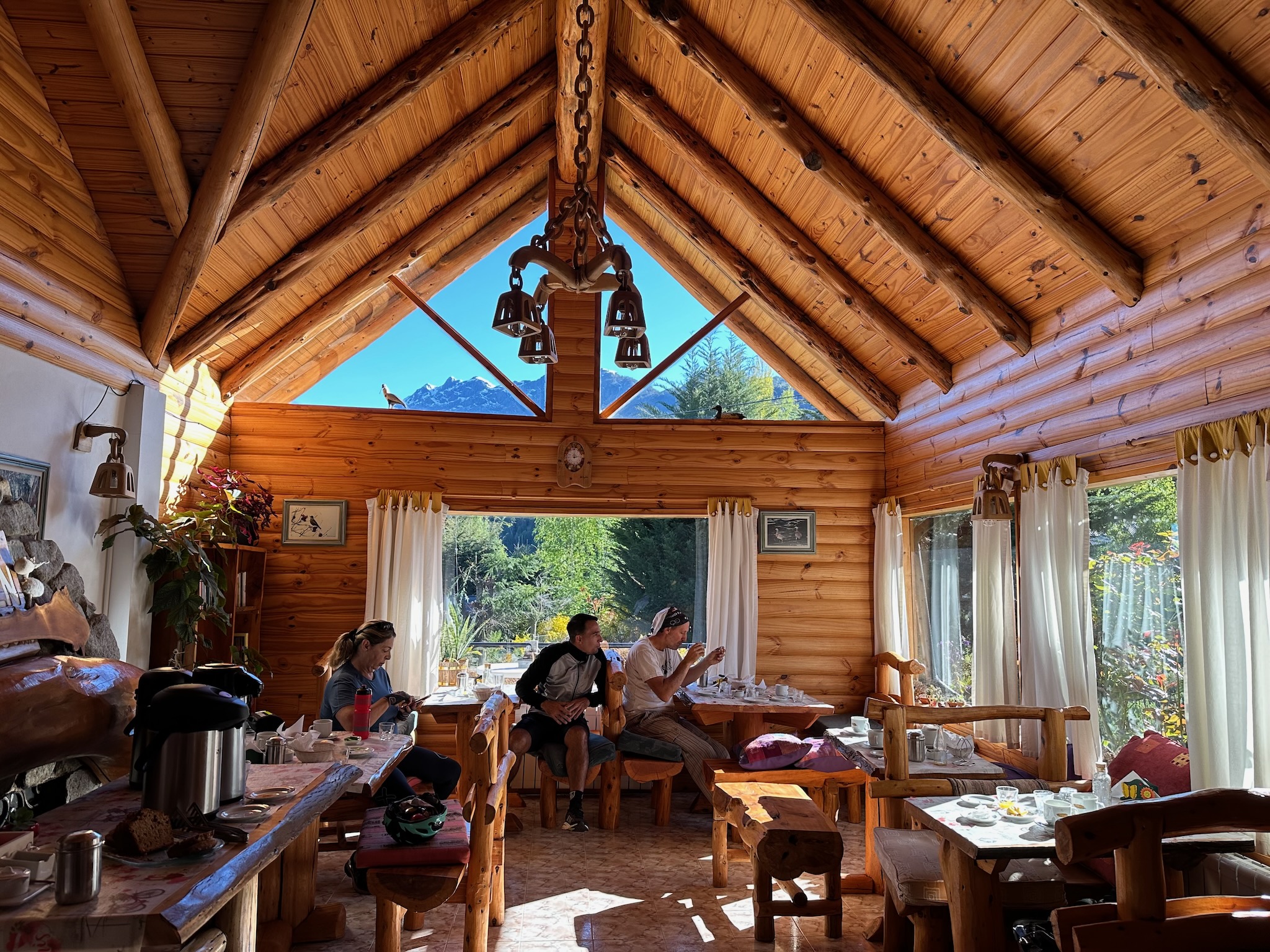 Desayunando para partir en Hostería Epulén
