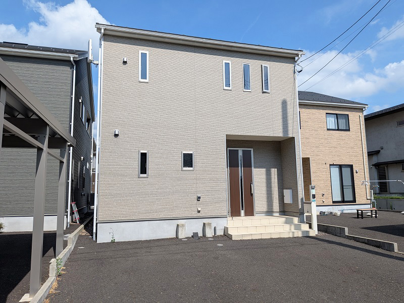 鯖江市北野町２丁目【土地付き中古住宅】※築浅♪令和4年築