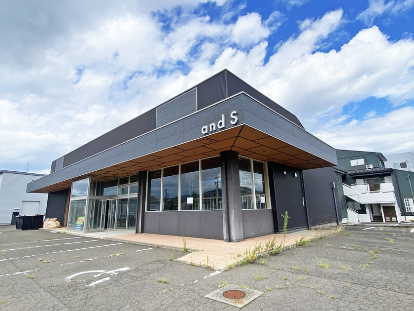 敦賀市呉竹町2丁目【1棟貸店舗】※約40台駐車可能♪敦賀市役所近く