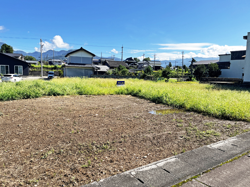 勝山市荒土町新保【売土地】※道の駅 「恐竜渓谷かつやま」前＆県道17号線沿い♪