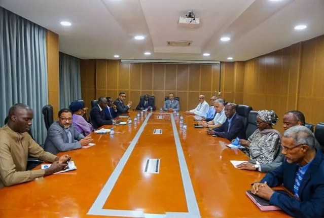 اجتماع بين أرباب العمل والبنك الدولي لتعزيز الاستثمار