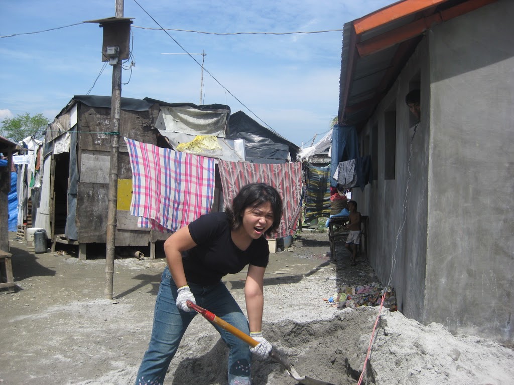 Buiding Houses for Gawad Kalinga