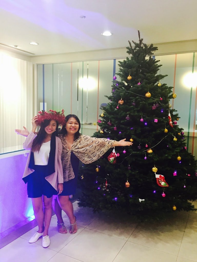 Nikki’s Farewell Dinner at the Airport