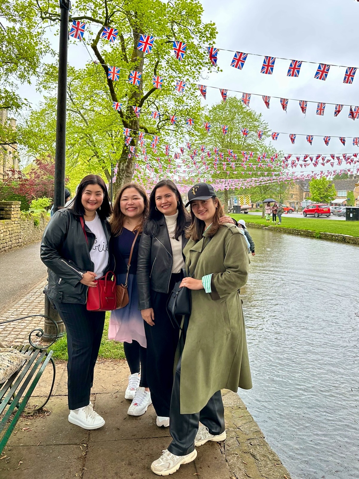 Stonehenge, Cotswolds, The Trough {Deetour}