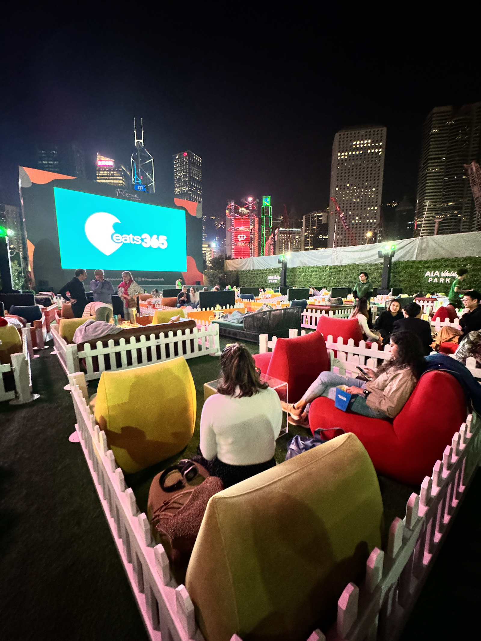 The Holiday @ The Grounds