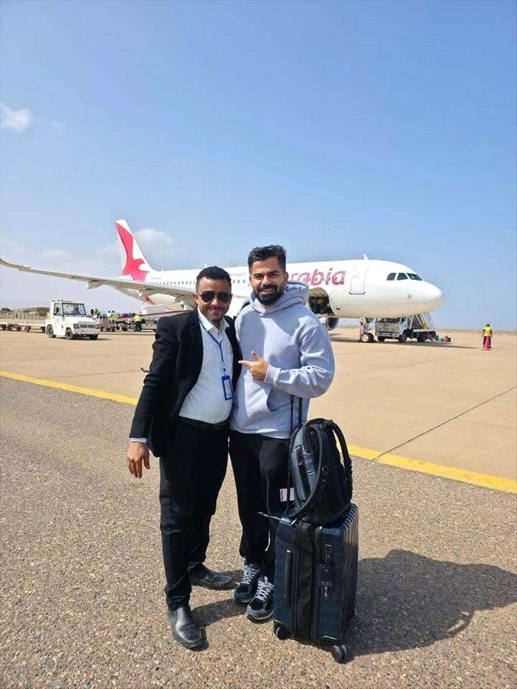 جو حطاب يصل ارخبيل سقطرى