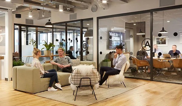 What is smma? a brief guide to social media marketing agency