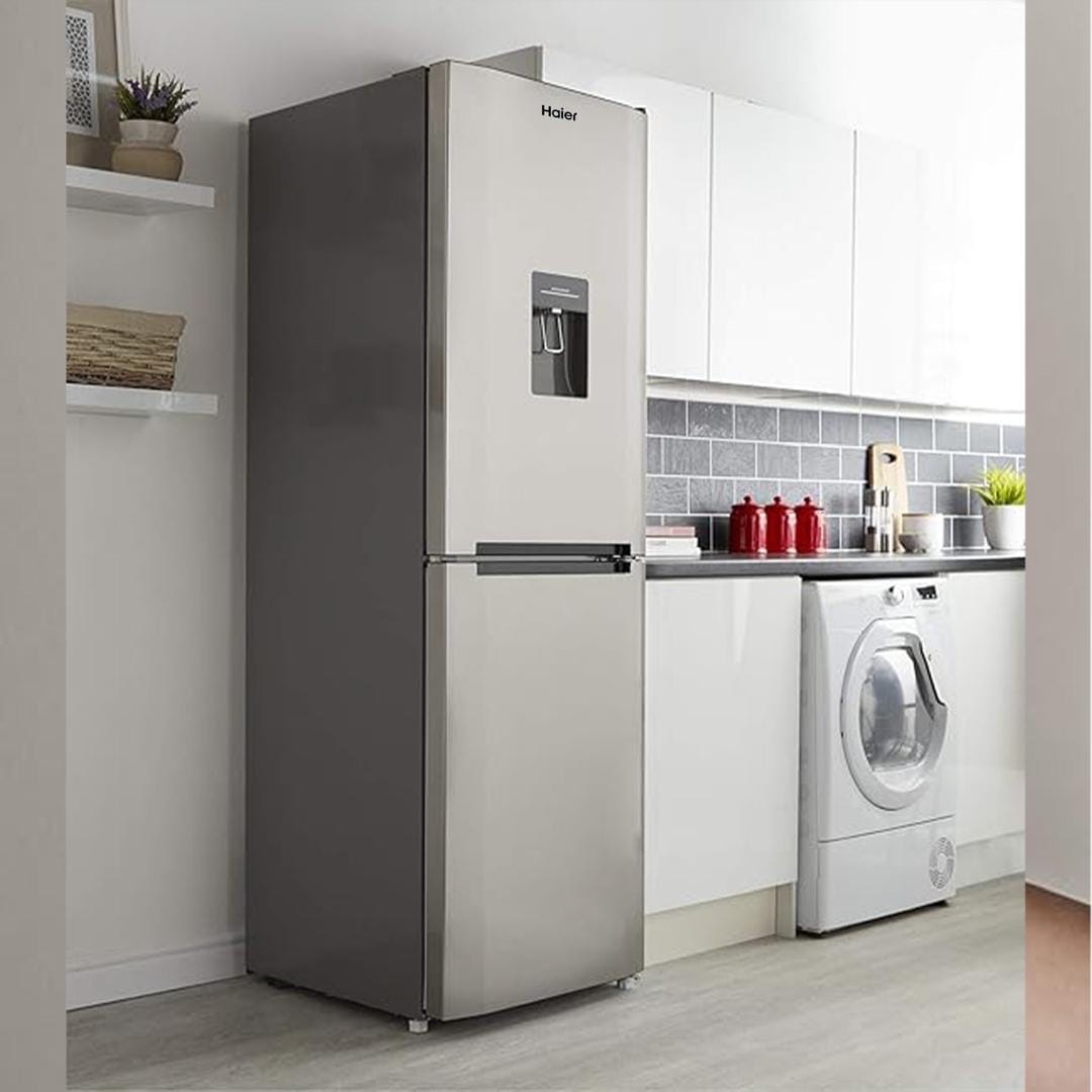 Réfrigérateur Combiné Haier 332L Silver avec Distributeur d’Eau et 4 Tiroirs Congélateur – 332SWD