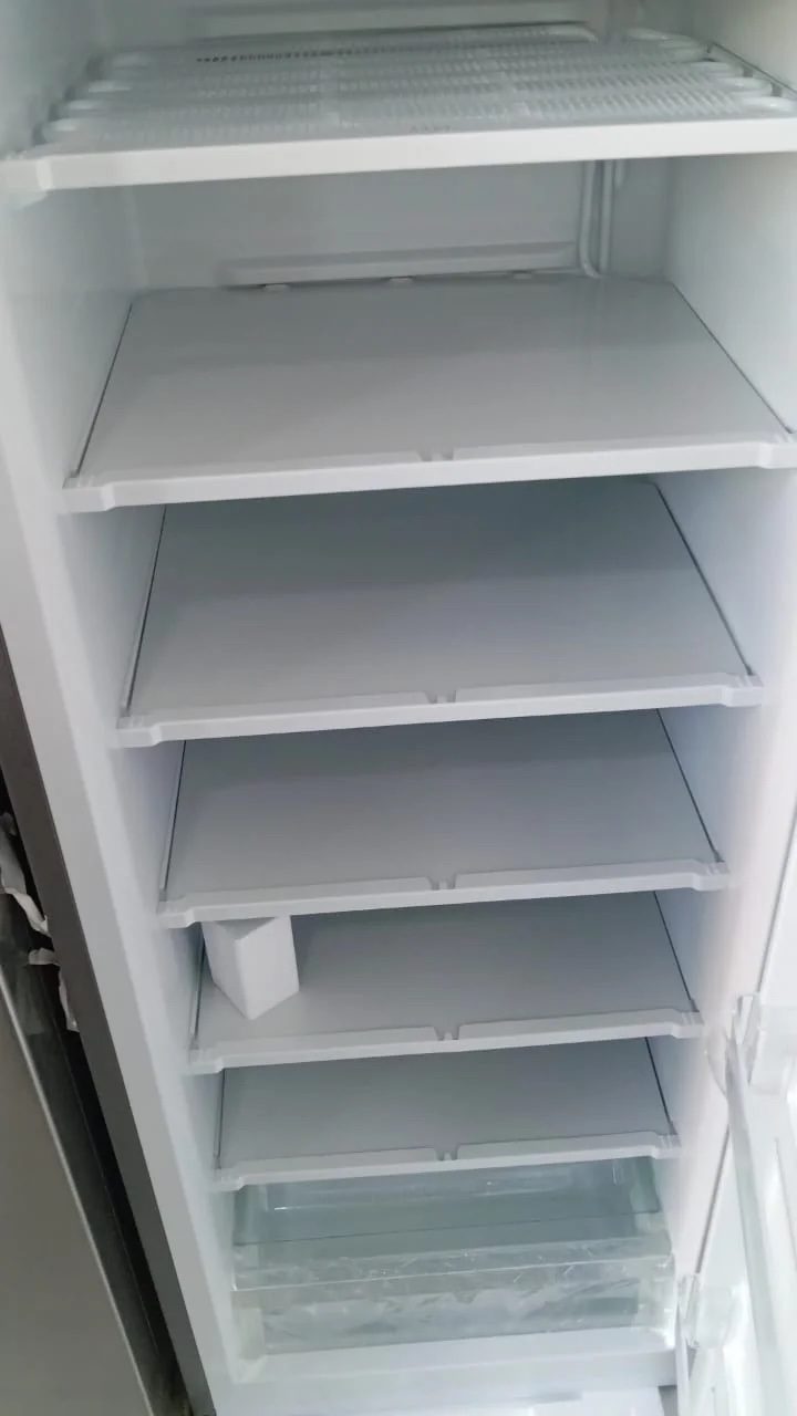 Congélateur Vertical HISENSE 189L 6 Tiroirs Gris – Plaque Aluminium, Classe A+, RS24DC – AB Electro Sénégal