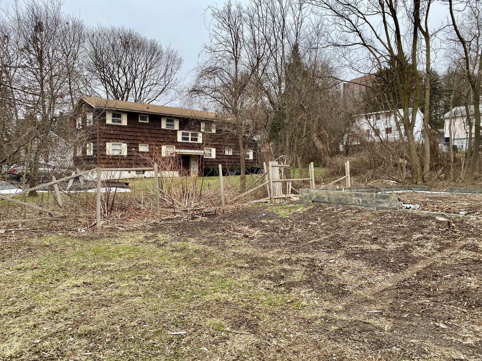 223 Seneca Dr. Syracuse, NY 13205 (BUILDABLE LOT) Adolfi Real Estate