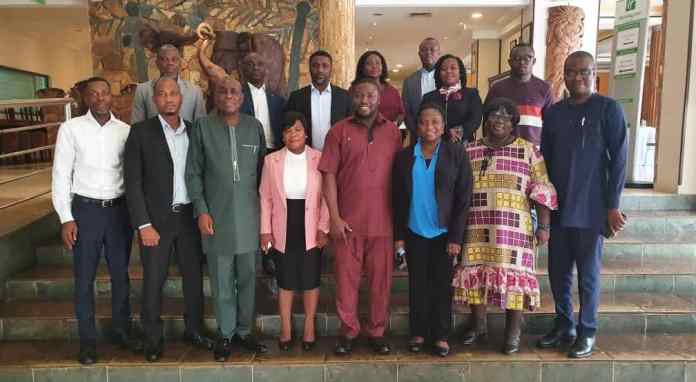 M4 Gamey (third left) with the participants