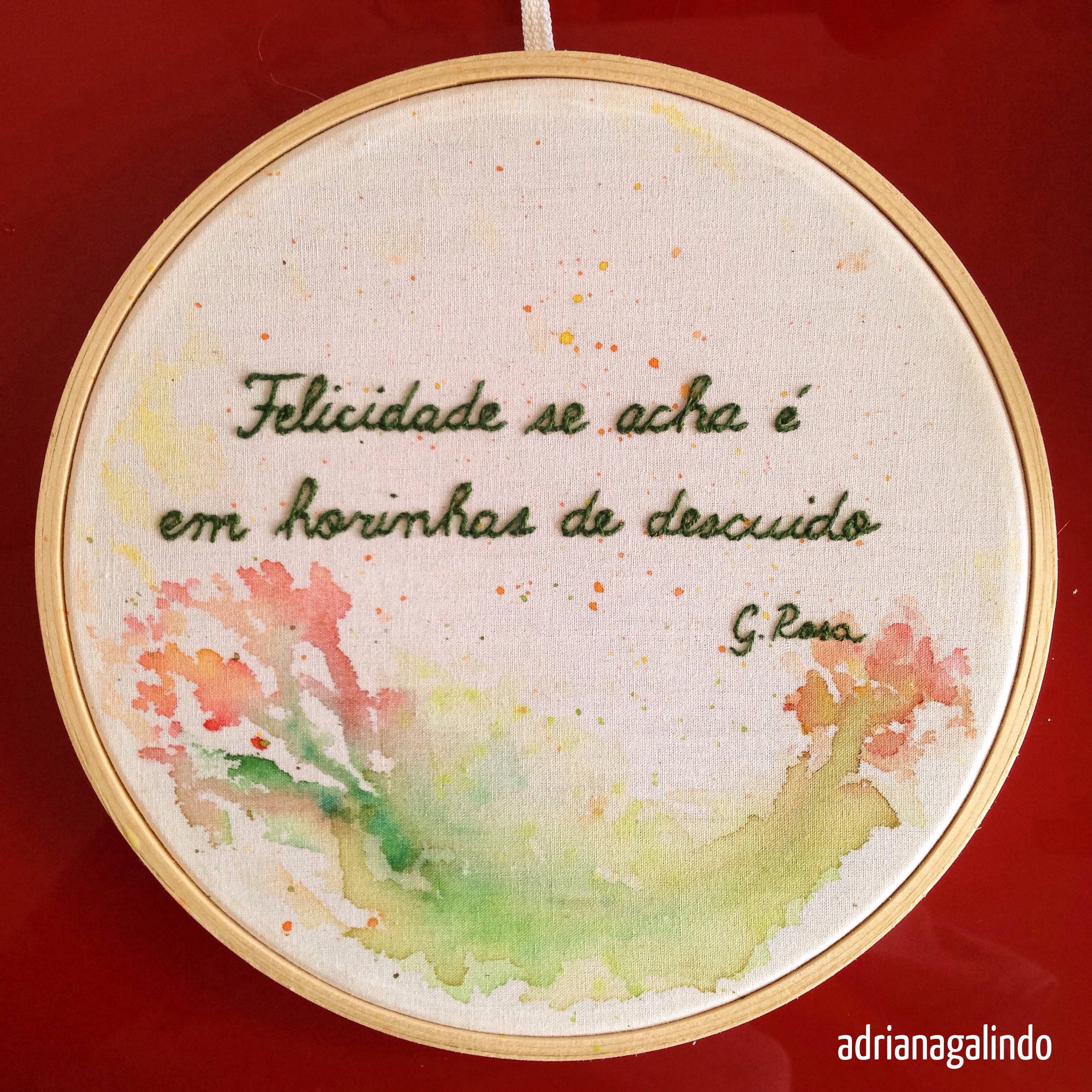 Bordado aquarelado, aro 16cm, sob encomenda
