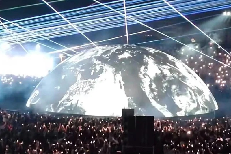 Koncert godine ili preskupa investicija? Kanye West napunio Tiranu i podijelio javnost