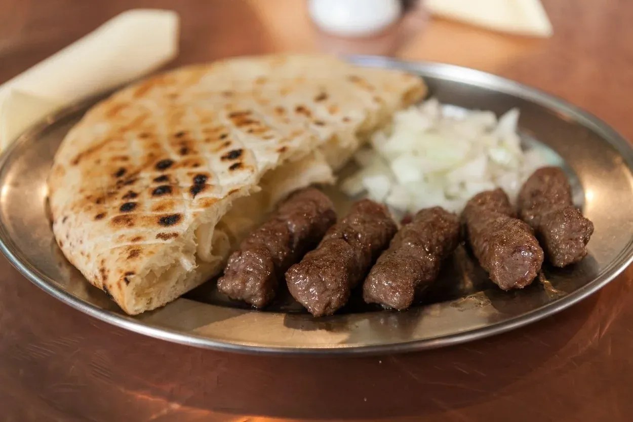Bosanski ćevapi među najboljima na svijetu: TasteAtlas ih svrstao u gastronomsku elitu