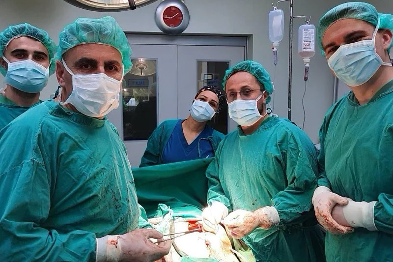 Medicinski podvig u BiH: Hirurzi odstranili ogroman tumor bez žrtvovanja ijednog organa