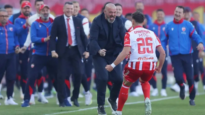 Debakl Zvezde u Beogradu: Navijači tražili odlazak uprave, Stanković pljunuo prema sudiji