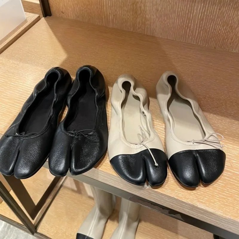 Nuevas y Elegantes Bailarinas Tabi con Punta Dividida 2026 para Mujer, de Cuero Suave Premium con Lazo, Suela Blanda, Zapatos de Ballet Versátiles para Uso Diario y Citas Nuevas y Elegantes Bailarinas Tabi con Punta Dividida 2026 para Mujer, de Cuero Suave Premium con Lazo, Suela Blanda, Zapatos de Ballet Versátiles para Uso Diario y Citas