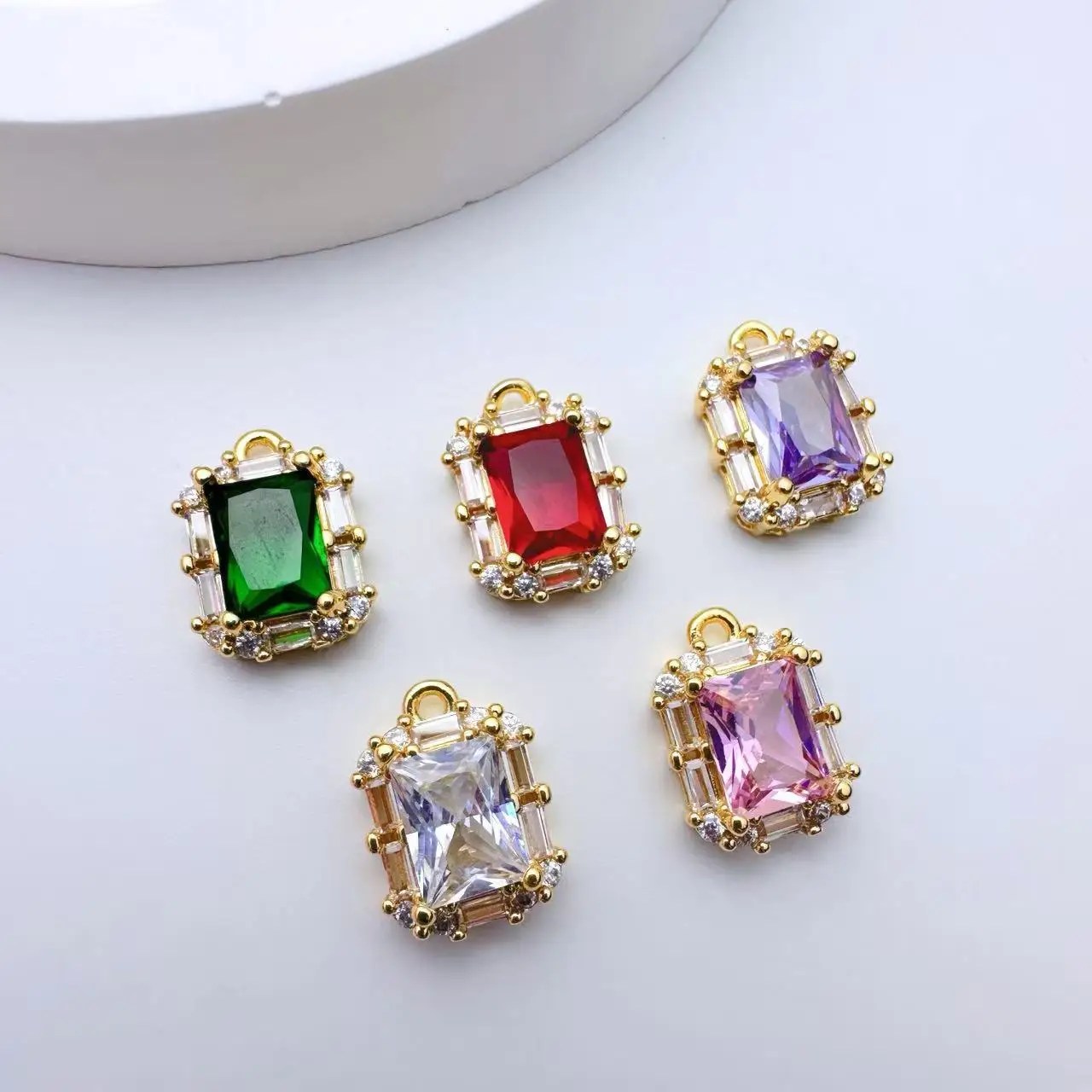 10pcs/ Bag Delicate 11*14mm Full Pave Zircon Rectangle Shape Pendant Dangle Gold Plated Brass Charm for Diy Jewelry Accessories