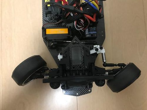 GRK切れ角セッティング中。 - ラジコンサーキット小月ベース