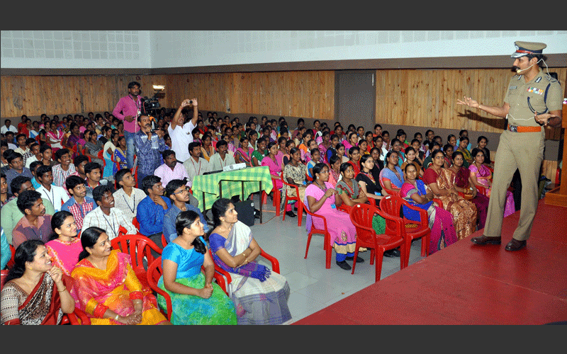 Special lecture by Dr.C.Sylendra Babu. I.P.S. - Arasu Engineering College, Kumbakonam