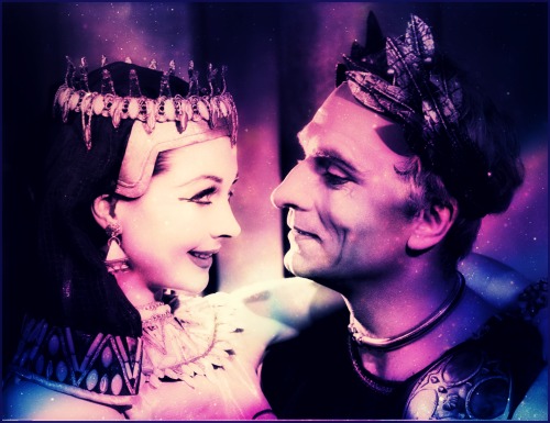 Mandatory Credit: Photo by Everett Collection / Rex USA ( 677245L ) 'Caesar and Cleopatra', Vivien Leigh, Laurence Olivier, 1951 Laurence Olivier