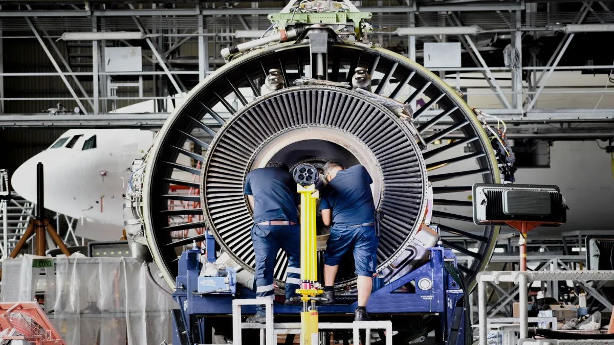 What is Aerospace Engineering Detailed Course, Salary & Career Information 2025