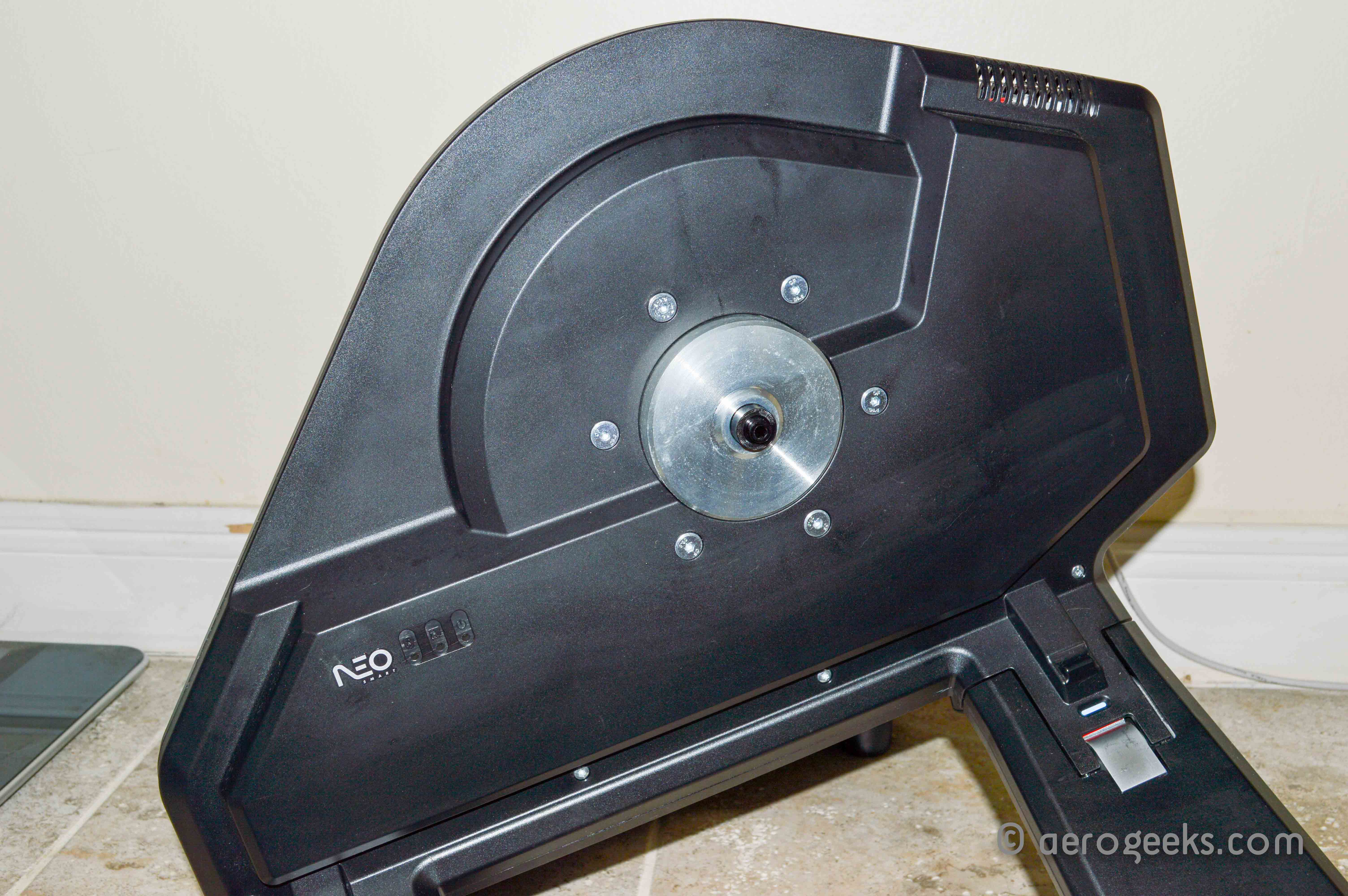 Tacx NEO Smart – Review - AeroGeeks