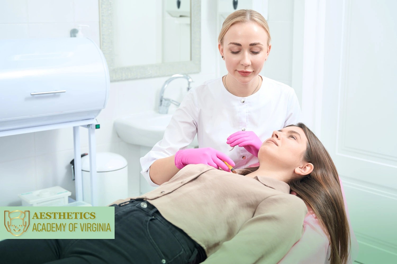 Beginner's Guide to Esthetician Training What to Expect 4 Guide to Esthetician Training