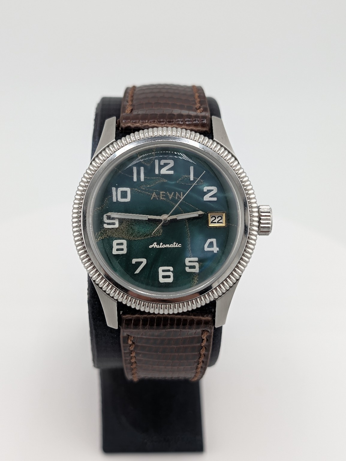 AEVN Arête green dial with brown lizard strap, front view
