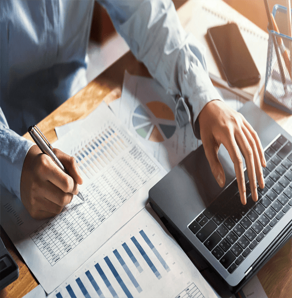 إعداد البيانات والتقارير المالية