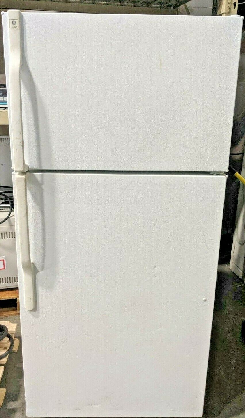 GE Refrigerator and Freezer STS16ABSARWW - AFAB Lab Resource