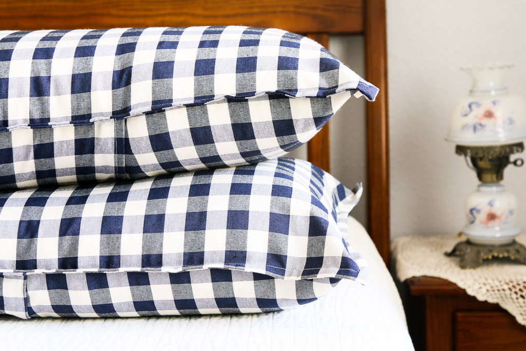 patterned pillow shams