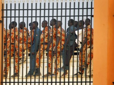 prisoners