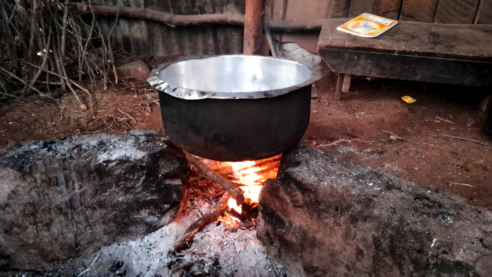 Three-stone-cooking-method-1