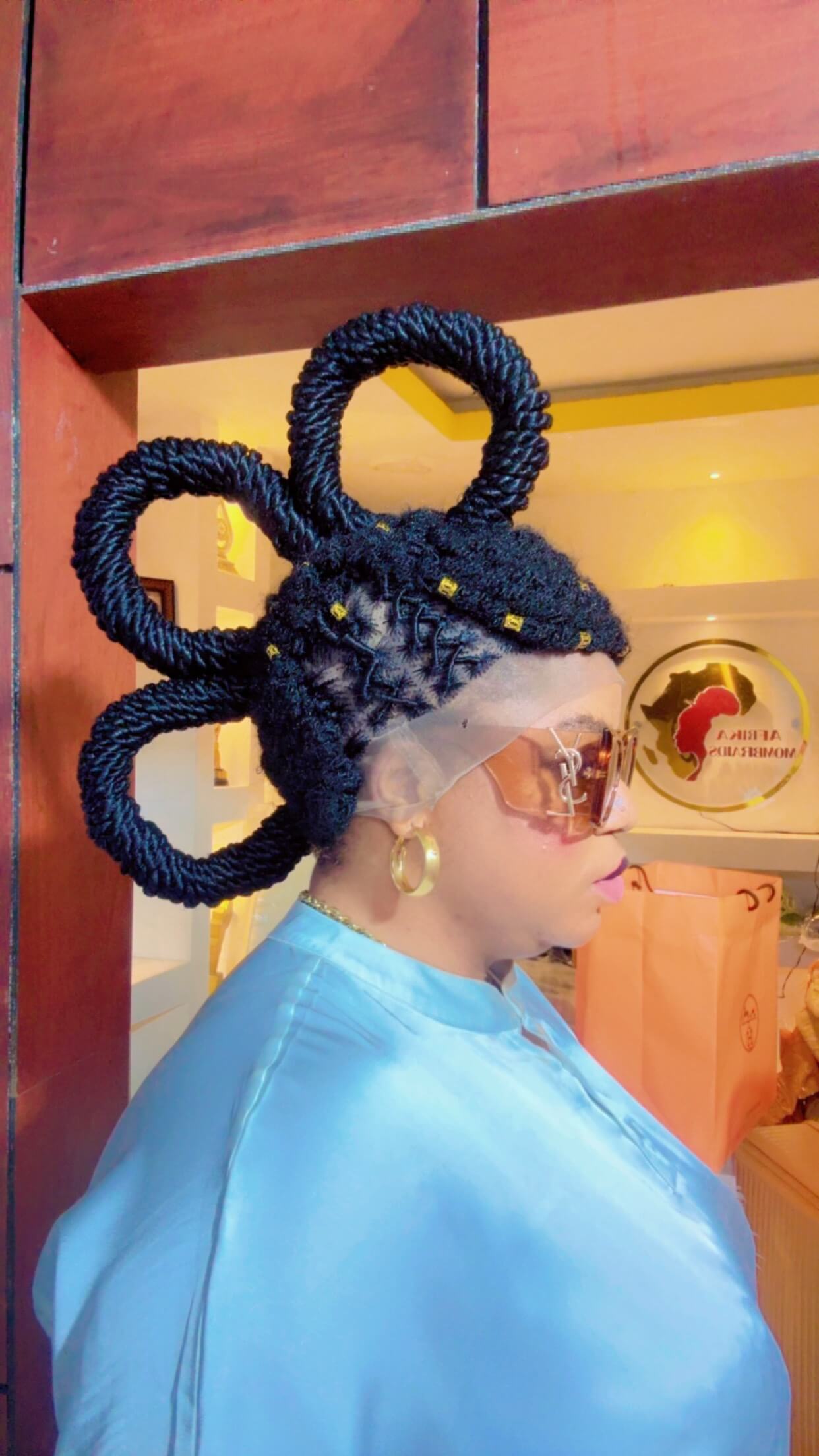 Makanaka art wig