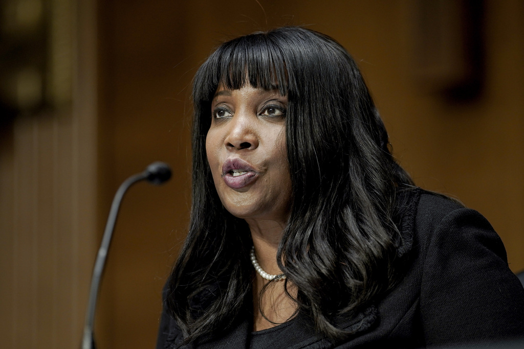 Justice Department probes mortgage fraud claims against Lisa Cook of Federal Reserve, AP source says