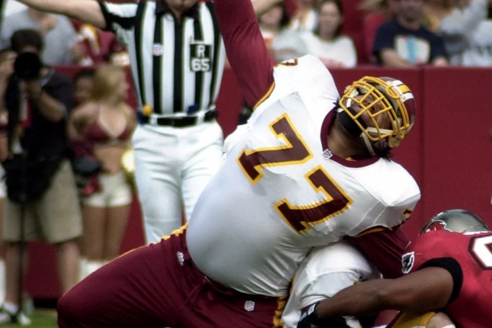 Tre’ Johnson, former NFL offensive lineman turned high school history teacher, dies at 54