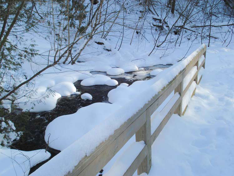Munising-falls-river-large