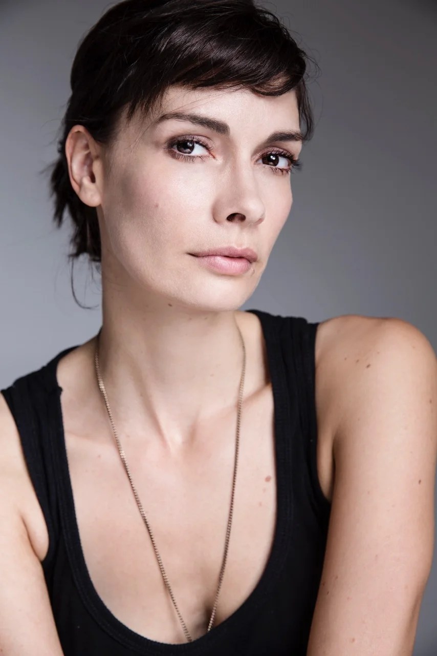 Sometimes, however, the sequels seem to go on forever. Drehstart Der Komodie Faltenfrei Mit Claudia Graf Agentur Frehse