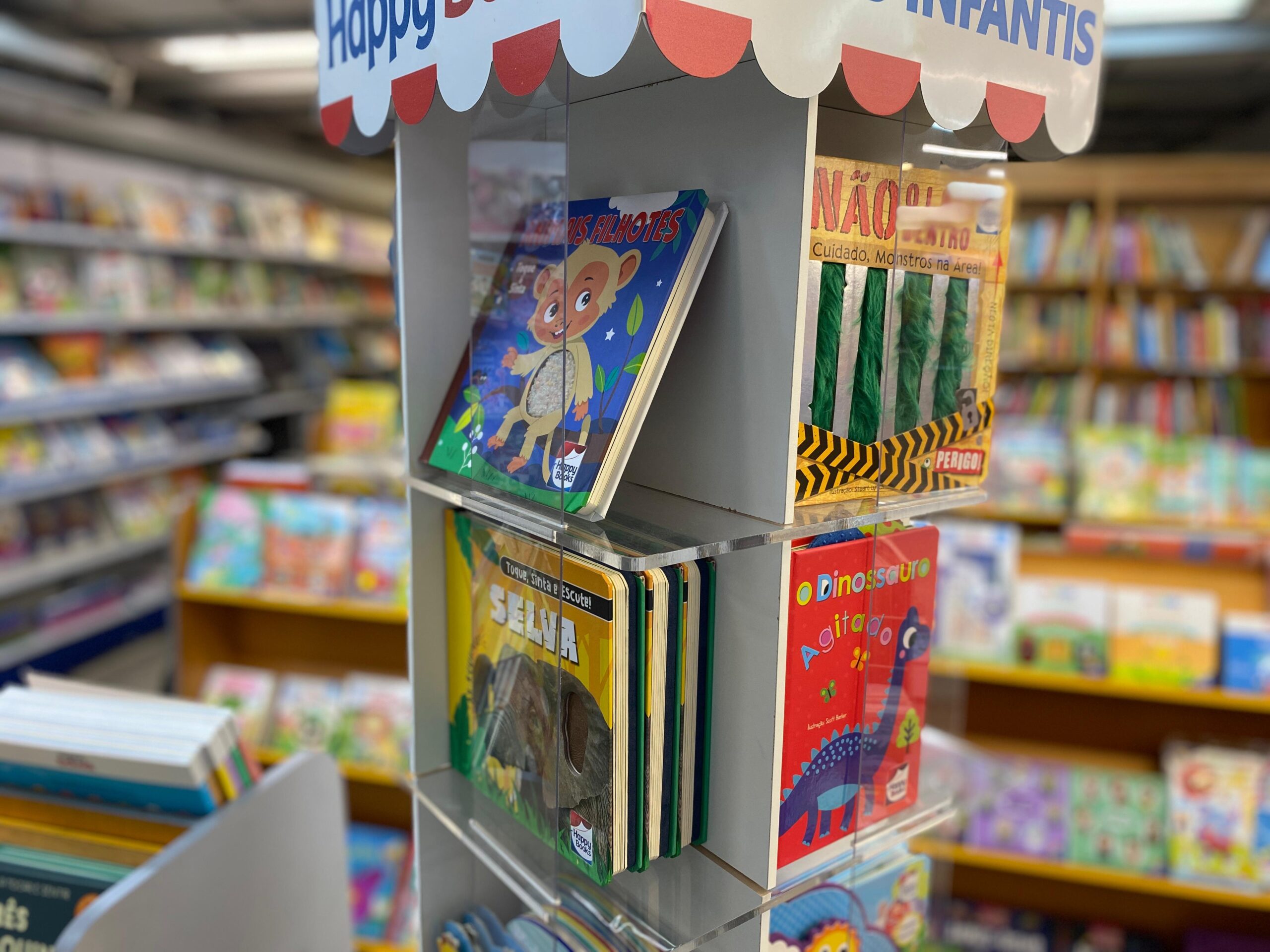 Dia Nacional do Livro Infantil / Setor de livros infantis cresce 7% no Brasil