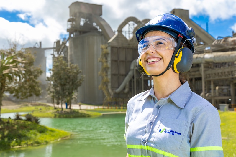 Votorantim Cimentos | Programa Jovem Aprendiz Industrial tem 24 vagas abertas na região de Sorocaba