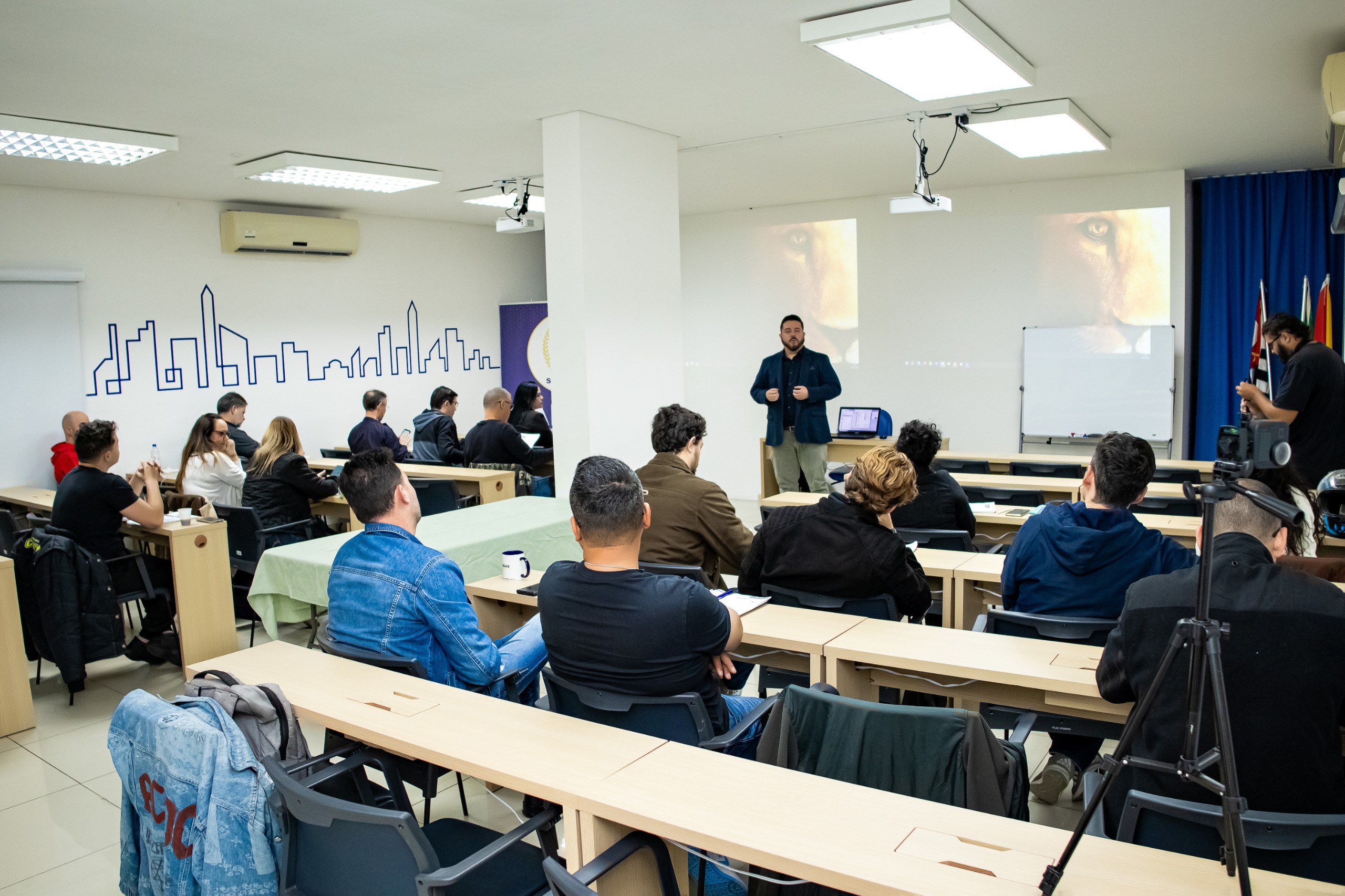 Serasa Experian afirma que 53% das pequenas e médias Empresas buscam cursos de capacitação