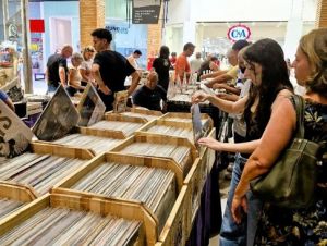 Plaza Shopping Itu apresenta Oficina de Jardinagem Kids e Feira de Discos no fim de semana