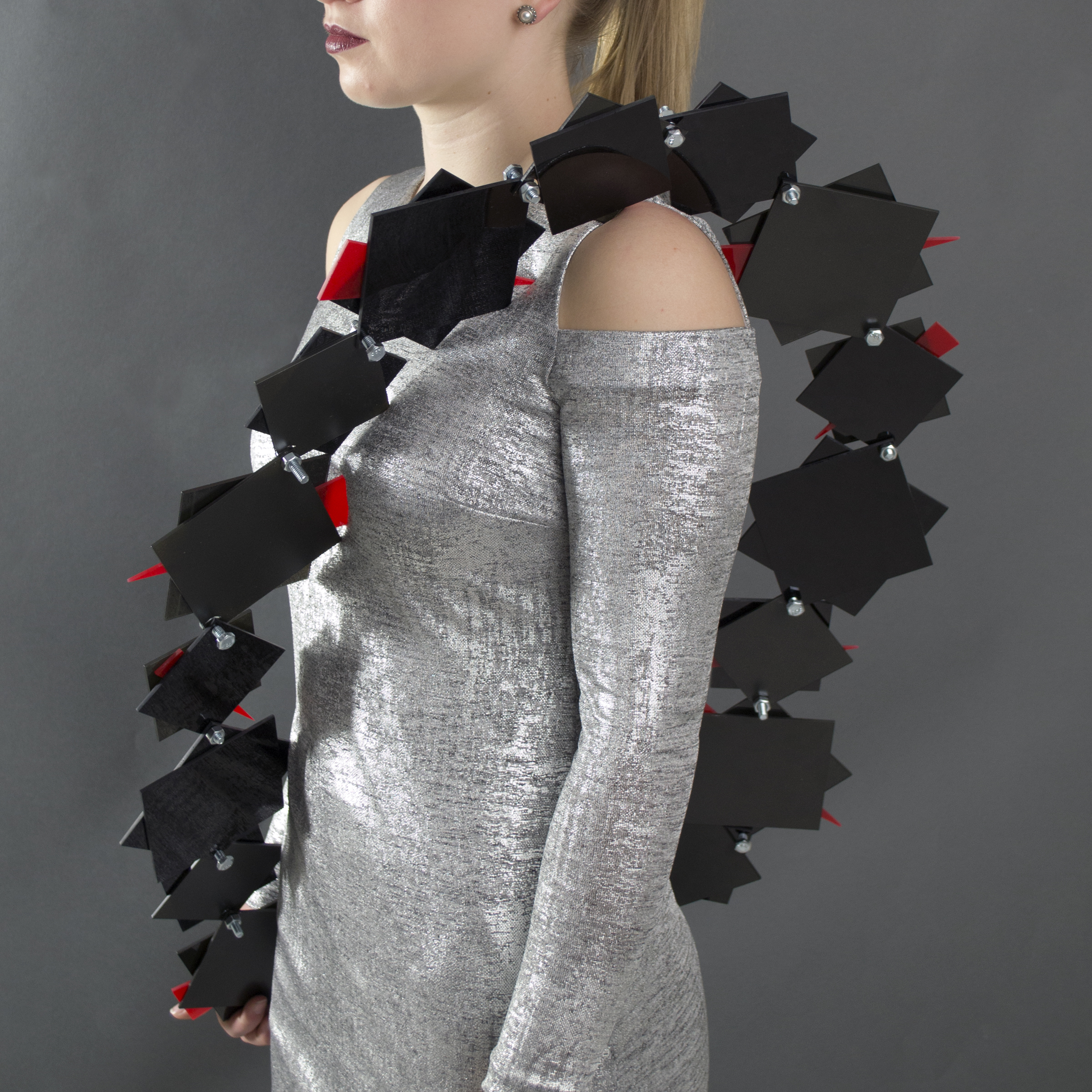 Adornment based on synesthesia.