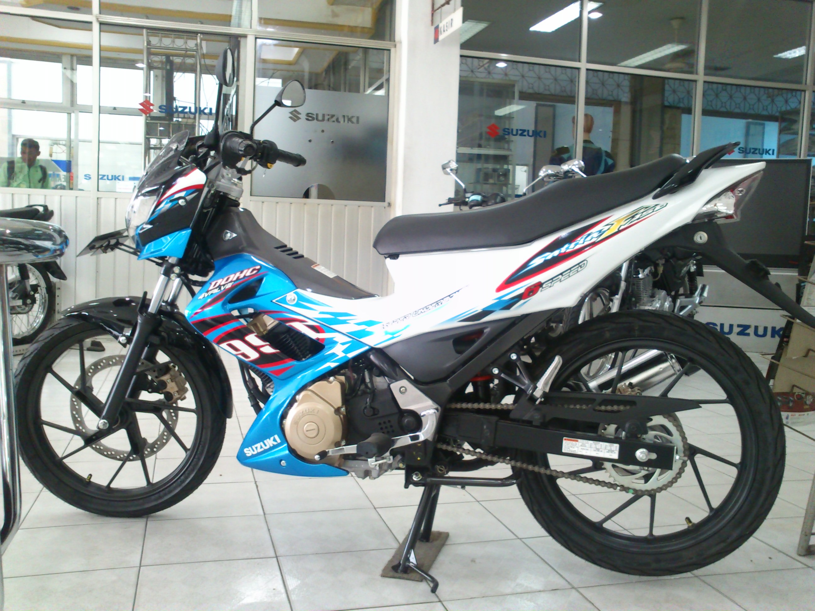 Hanya ada tiga pilihan, yakni suzuki satria f150 (fu), honda sonic 150r, dan kawasaki athlete. Berbicara Desain Suzuki Satria Fu 2013 Agoey S Weblog