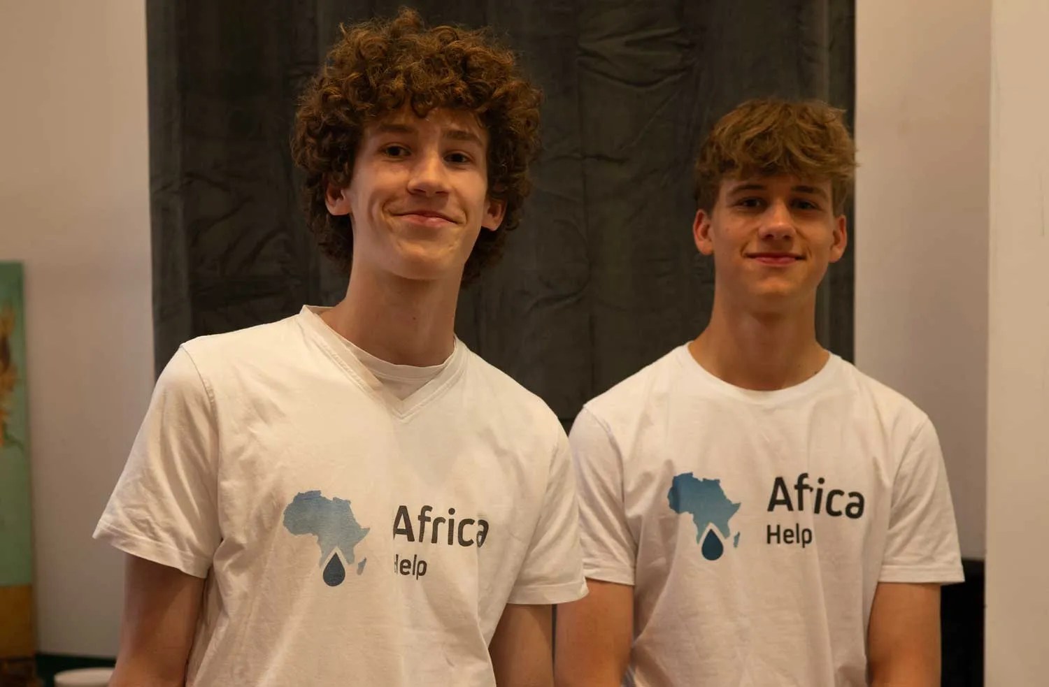 Wolontariusze Fundacji Africa Help podczas lokalnego wydarzenia ADM w Poznaniu